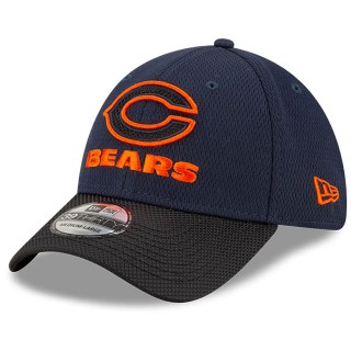 Chicago Bears Navy 2021 NFL Sideline Road 39THIRTY Hat