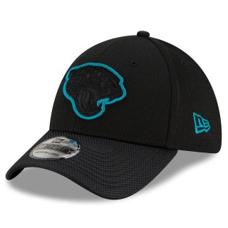 Jacksonville Jaguars Black 2021 NFL Sideline Road 39THIRTY Hat