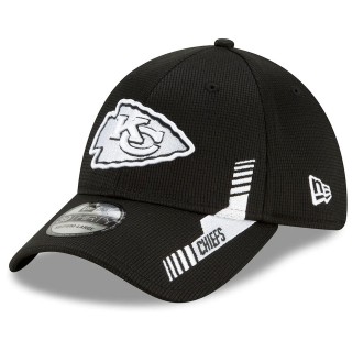 Kansas City Chiefs Black 2021 NFL Sideline Home 39THIRTY Hat