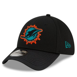 Miami Dolphins Black 2021 NFL Sideline Road 39THIRTY Hat
