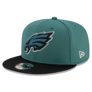 Youth Philadelphia Eagles Midnight Green Black 2021 NFL Sideline Road 9FIFTY Snapback Hat